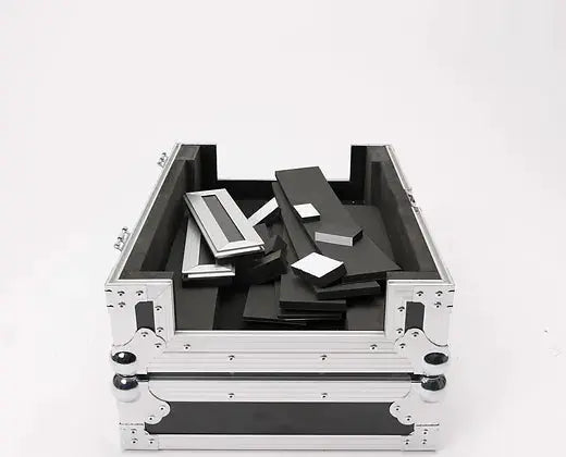 Multi-Format Player-Mixer-Case Print-4-DJs