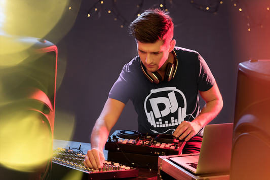 "DJ Headphone" - 4 Farben -  Motiv-Shirt  - T-Shirt Kurzarm Premium 190g bis 5XL Print-4-DJs